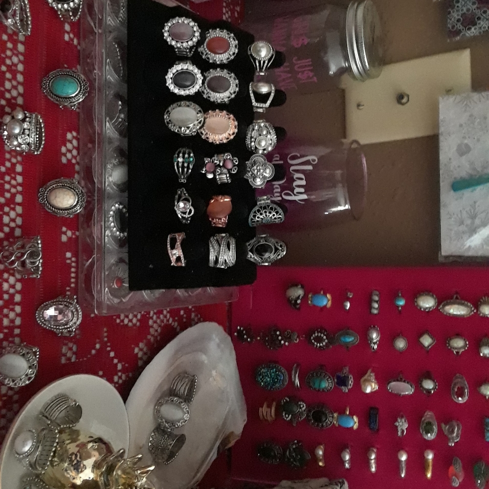 Jewelry - Picture 3 of 8